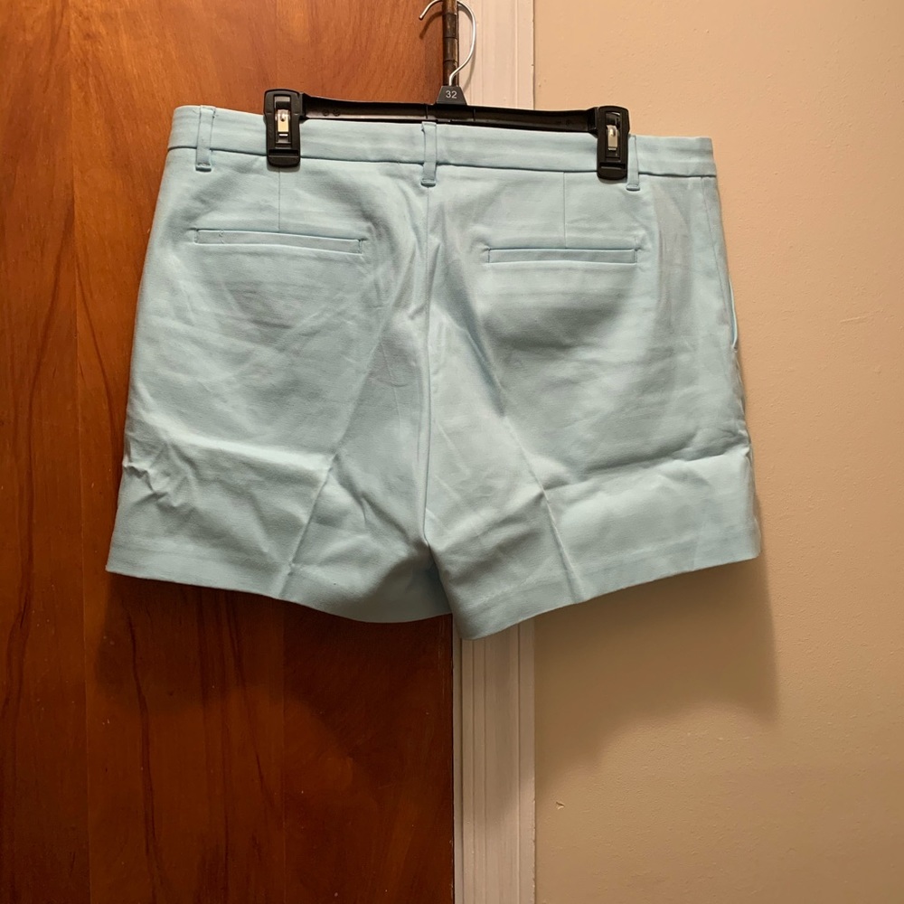 Shorts - Picture 5 of 6